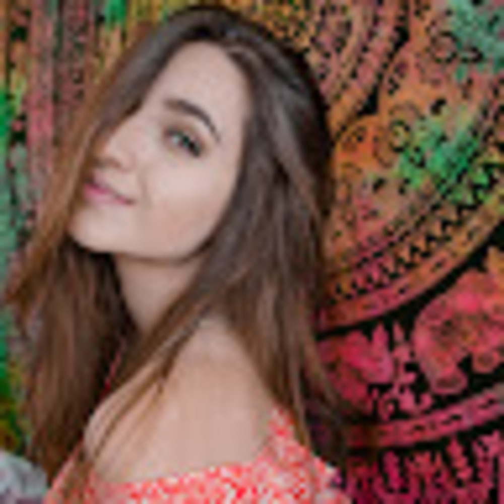 Meet your Posher, Valentina